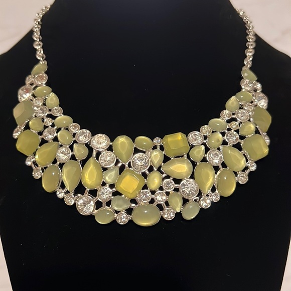 Necklace - Picture 3 of 11